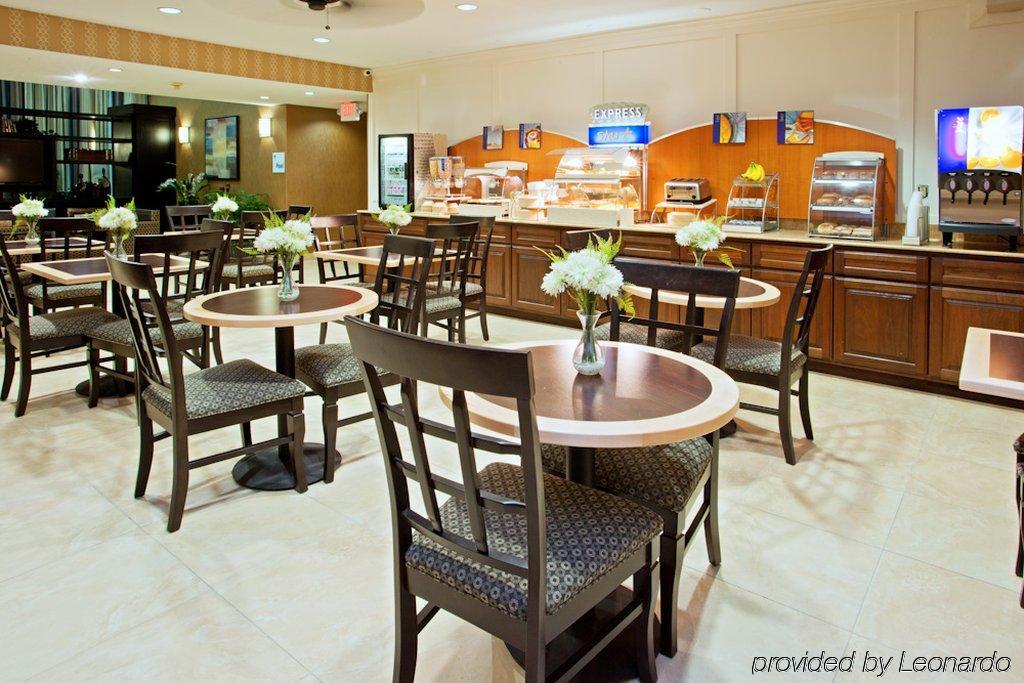 Holiday Inn Express Houston North-1960 Champions Area Louetta Ngoại thất bức ảnh