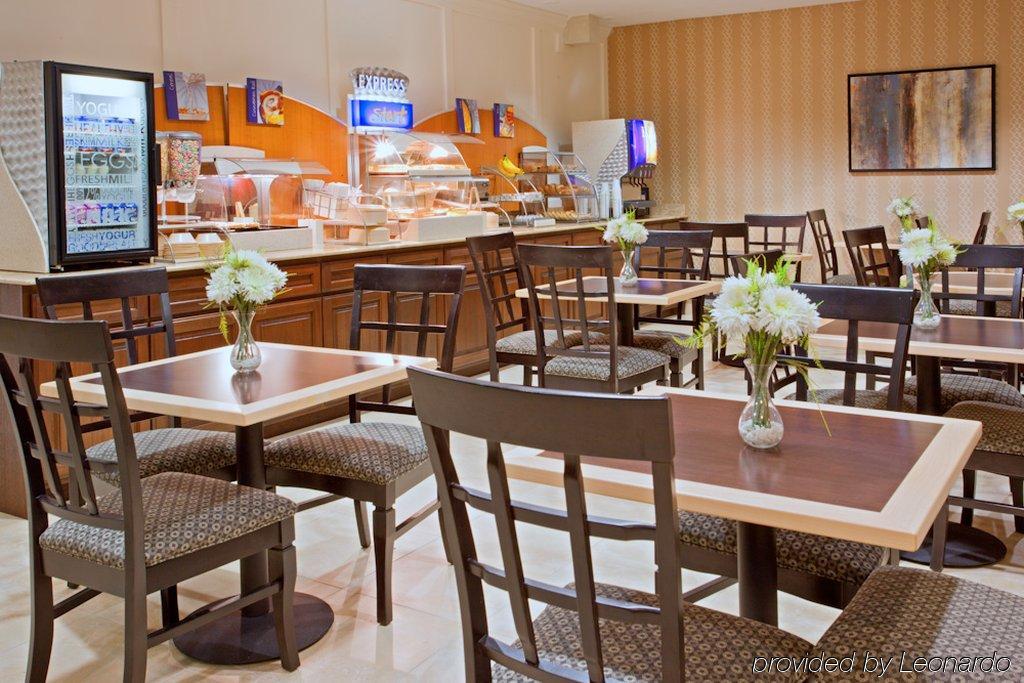 Holiday Inn Express Houston North-1960 Champions Area Louetta Ngoại thất bức ảnh