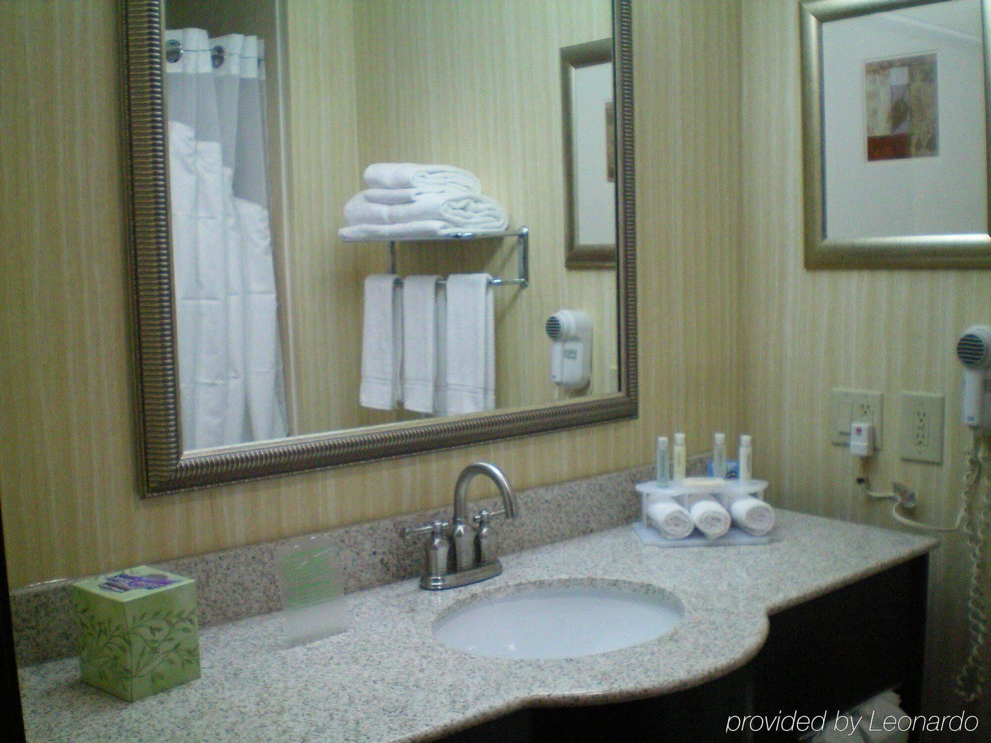 Holiday Inn Express Houston North-1960 Champions Area Louetta Ngoại thất bức ảnh