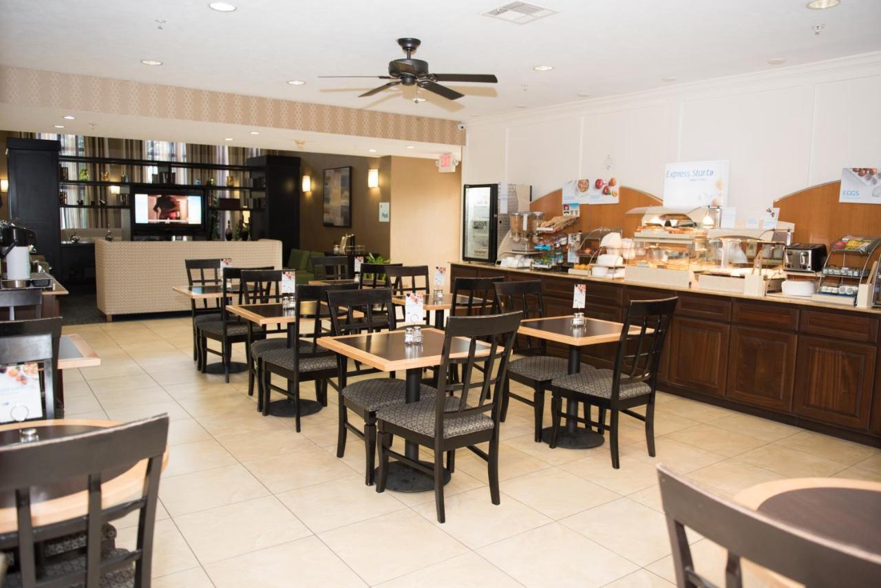 Holiday Inn Express Houston North-1960 Champions Area Louetta Ngoại thất bức ảnh