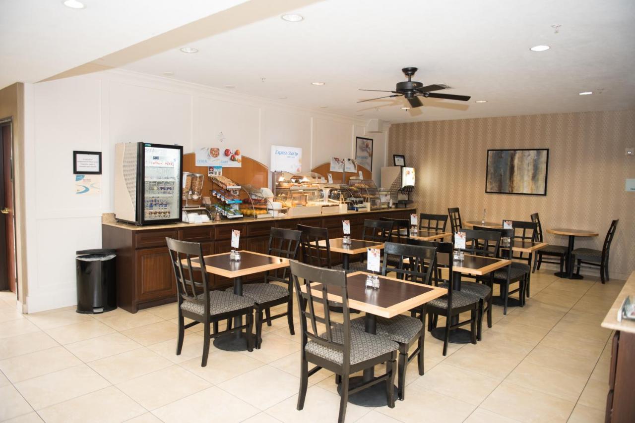 Holiday Inn Express Houston North-1960 Champions Area Louetta Ngoại thất bức ảnh